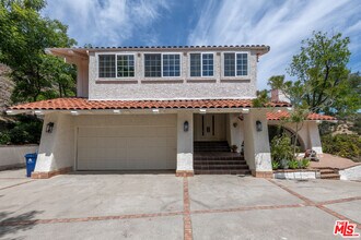 13033 Sky Valley Rd in Los Angeles, CA - Building Photo - Building Photo