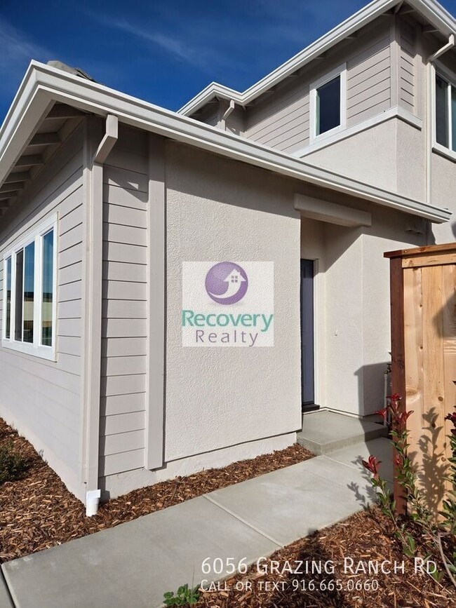 6056 Grazing Rnch Rd in Roseville, CA - Building Photo - Building Photo