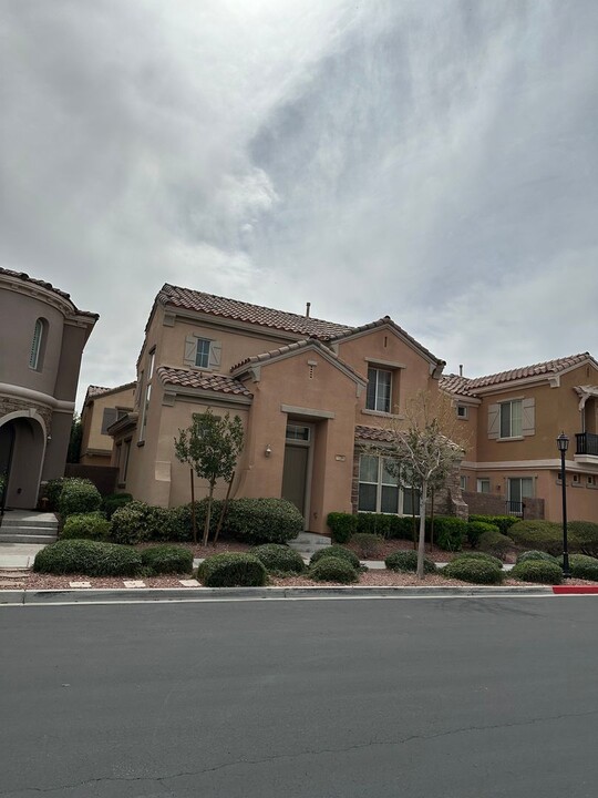 11285 Corsica Mist Ave in Las Vegas, NV - Building Photo