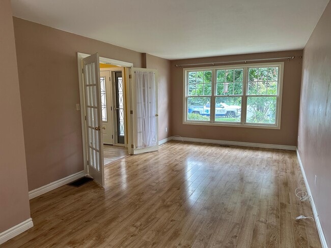 244 Ridgewood Rd in Peterborough, ON - Building Photo - Building Photo