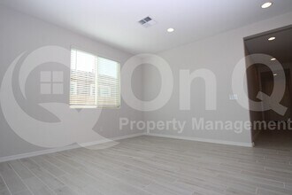 1033 W Shannons Way in Coolidge, AZ - Building Photo - Building Photo