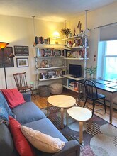110 Berkshire St, Unit 7 in Cambridge, MA - Foto de edificio - Building Photo