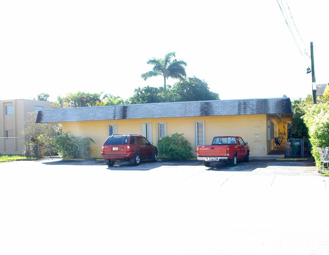 10750 SW 3rd St in Miami, FL - Foto de edificio - Building Photo