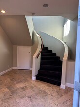 1011 Alewa Dr in Honolulu, HI - Building Photo - Building Photo