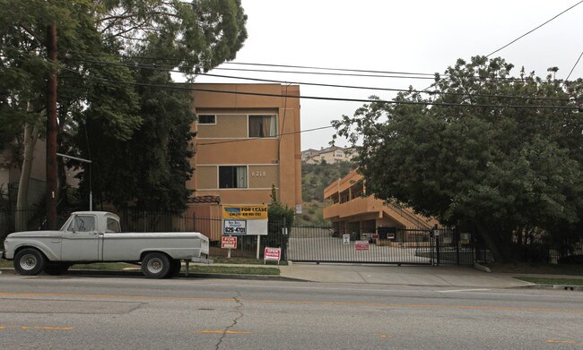 Monterey Apartments in Los Angeles, CA - Building Photo - Building Photo