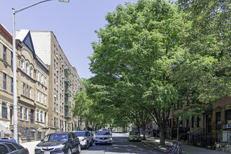 209 Edgecombe Ave in New York, NY - Foto de edificio - Building Photo