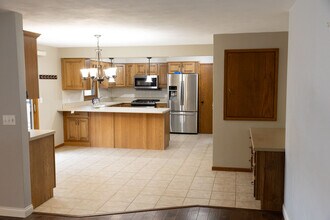 N1614 Meadowview Dr in Greenville, WI - Foto de edificio - Building Photo