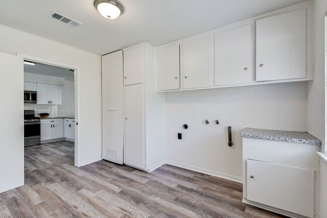 property at 1703 N Roberson St