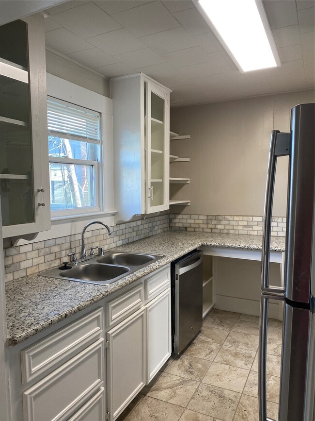 property at 939 1/2 Byrne St