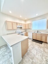 906 Ashbrook Dr in Windsor, CO - Building Photo - Building Photo