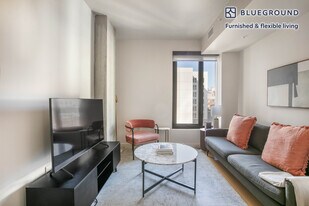 30 Otis St in San Francisco, CA - Building Photo