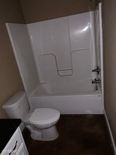 1009 Dean Chapel Rd in West Monroe, LA - Foto de edificio - Building Photo