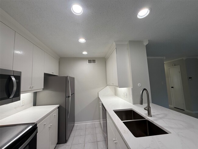 property at 2120 El Paseo St