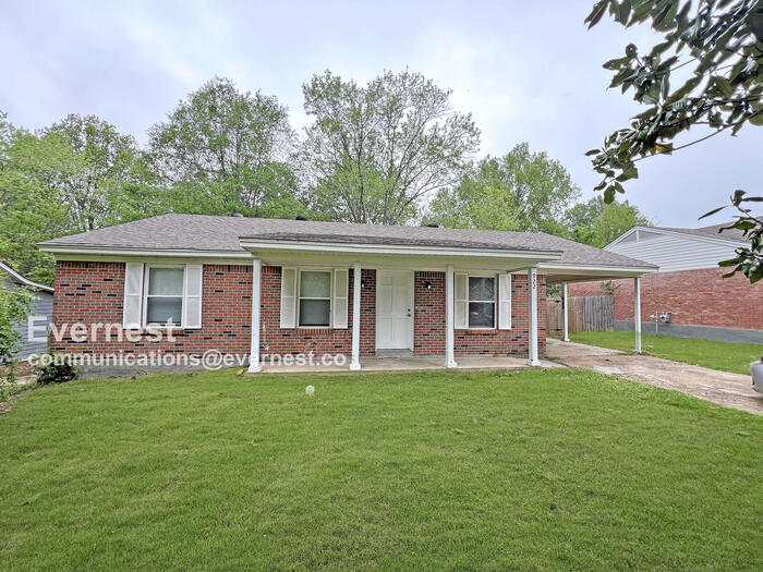 922 Woodburne Pl in Southaven, MS - Building Photo