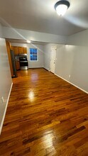 87 Palm St in Lindenhurst, NY - Building Photo - Building Photo