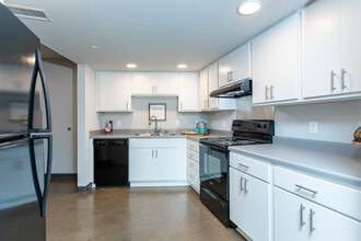 Riverside Lofts in Jefferson, WI - Foto de edificio - Interior Photo