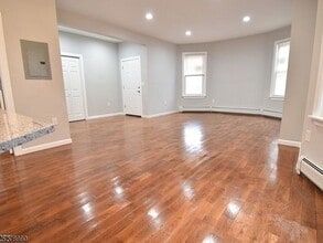 83 Arsdale Terrace-Unit -1 in East Orange, NJ - Building Photo - Building Photo