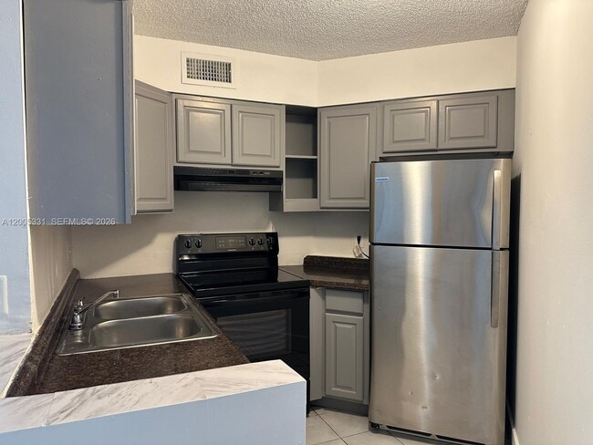 property at 215 Lake Pointe Dr