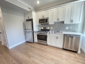 191 Porter St in Boston, MA - Building Photo - Building Photo