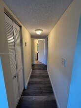 7650 Westwood Dr in Tamarac, FL - Building Photo - Building Photo