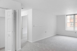632 Massachusetts Ave-Unit -519 in Cambridge, MA - Building Photo - Building Photo
