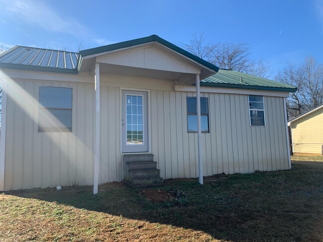 property at 109 DR 980 Dr