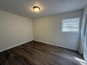 540 Rustwood Dr in Athens, GA - Foto de edificio - Building Photo