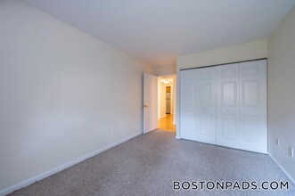 345 Franklin St in Cambridge, MA - Building Photo - Building Photo
