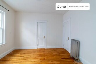 Room in Shared 4 bed/1 bath home in Boston, MA - Building Photo - Building Photo