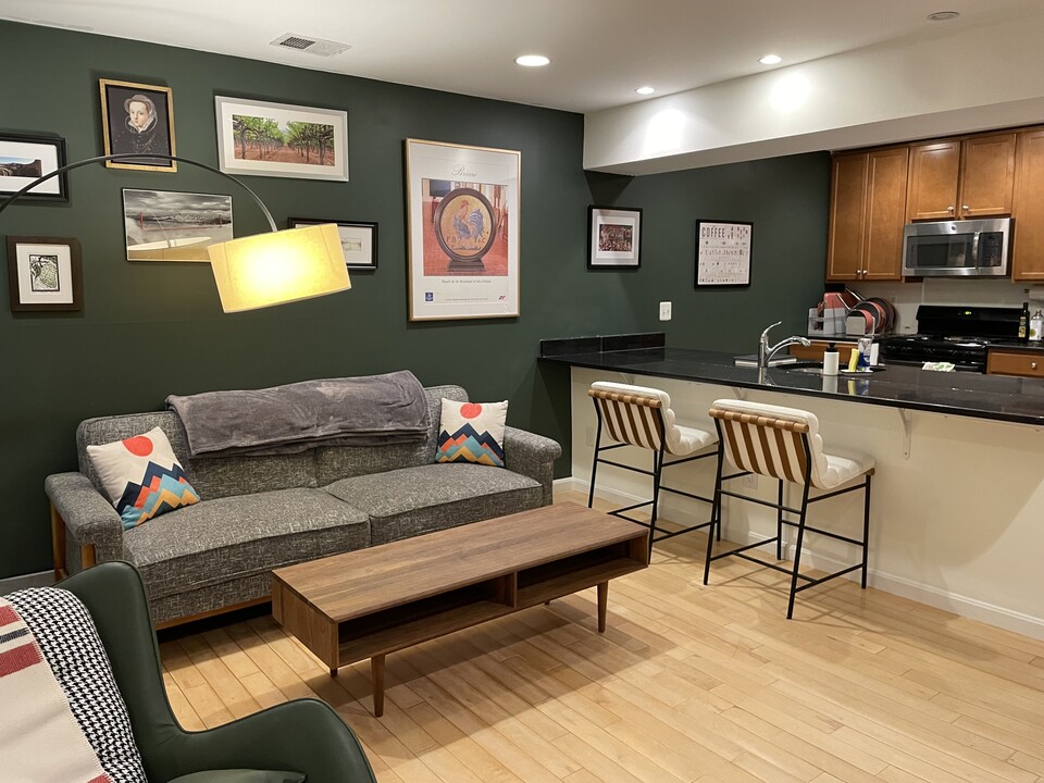 1519 Constitution Ave NE, Unit 202 in Washington, DC - Building Photo