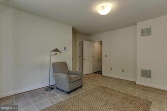 6930 Little Falls Rd in Arlington, VA - Building Photo - Building Photo
