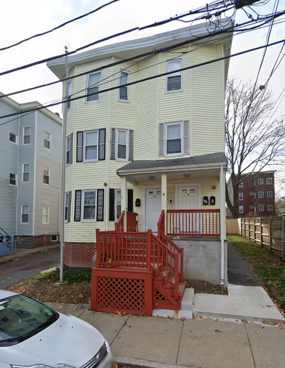 50 Derby St, Unit 3-4br in Somerville, MA - Foto de edificio