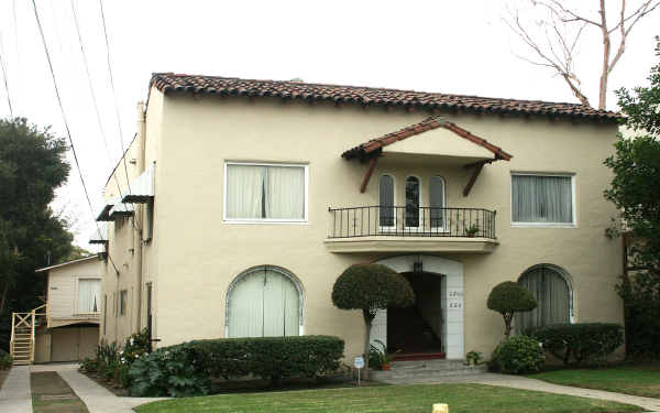 620-622 1/2 E Maple St in Glendale, CA - Building Photo - Building Photo