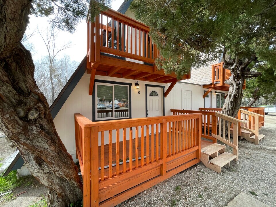 37824 Old Highway 80 in Boulevard, CA - Building Photo
