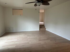 6819 Prairieview Ave in Woodridge, IL - Building Photo - Building Photo