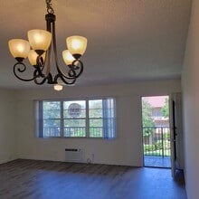 151 SW 134th Way, Unit 312 in Pembroke Pines, FL - Building Photo - Building Photo