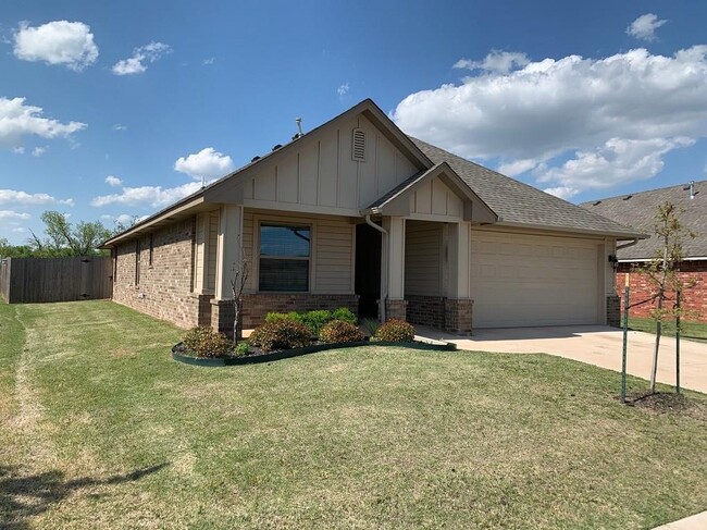 14105 Northwood Village Dr in Piedmont, OK - Building Photo - Building Photo