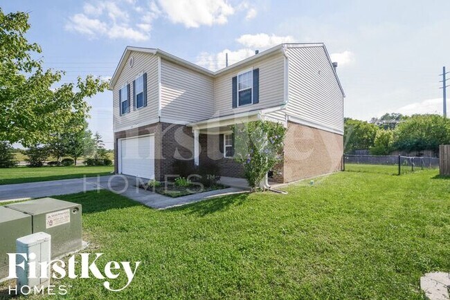 1820 Feather Reed Ln in Greenwood, IN - Building Photo - Building Photo