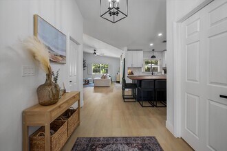 10561 Paso Fino Dr in Wellington, FL - Building Photo - Building Photo