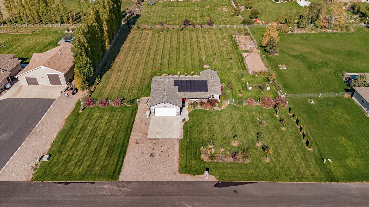 416 W 260 N in Blackfoot, ID - Building Photo