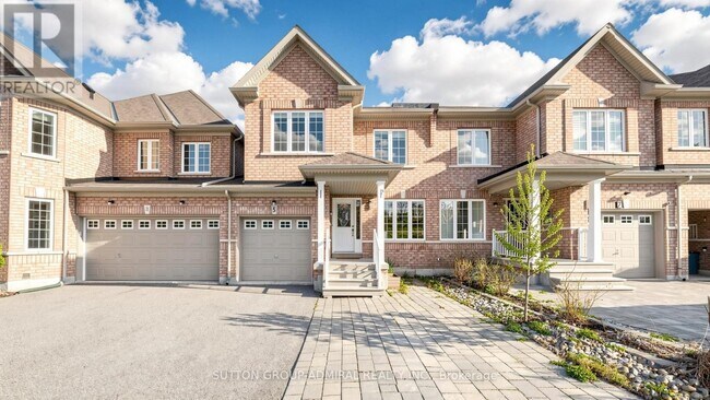 property at 5 Quattro Ave