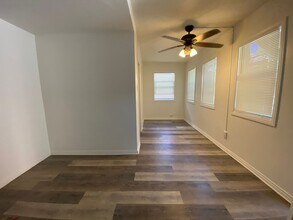 2124 E Florida St in Long Beach, CA - Building Photo - Building Photo