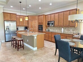 9080 Isla Bella Cir in Bonita Springs, FL - Building Photo - Building Photo