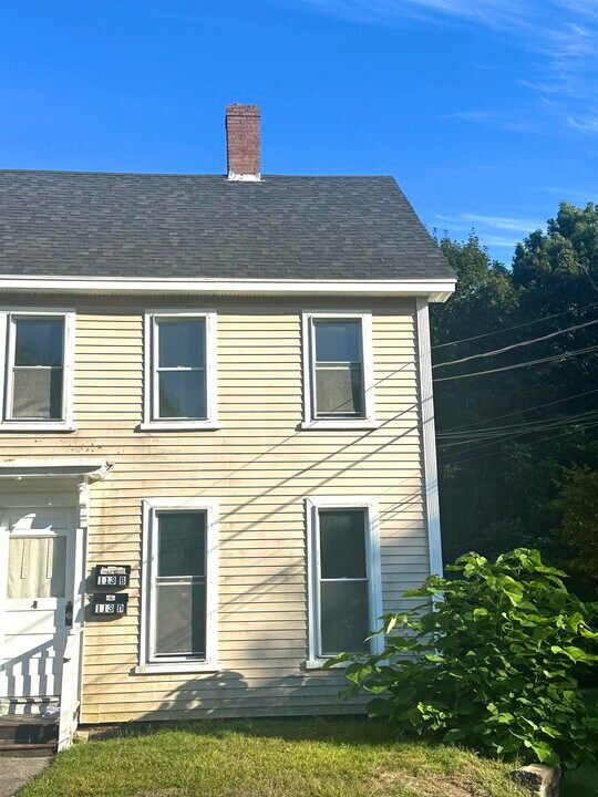 111-113 Portland Ave in Dover, NH - Foto de edificio