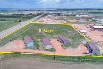 Watford City Townhomes in Watford City, ND - Building Photo - Building Photo