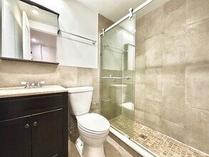 121 La Salle St in New York, NY - Building Photo - Building Photo