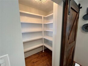 8 Park Ave in Goldens Bridge, NY - Building Photo - Building Photo