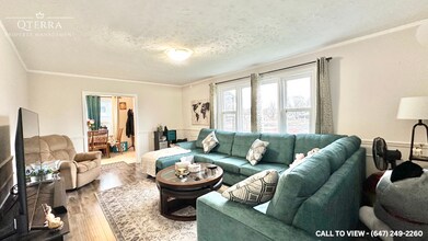 273 James St in Oshawa, ON - Building Photo - Building Photo