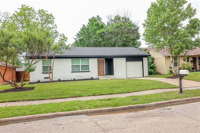 property at 3424 Hilton Dr