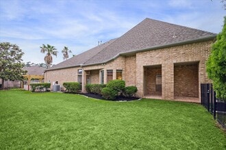 95 N Mews Wood Ct in The Woodlands, TX - Building Photo - Building Photo